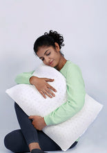 Load image into Gallery viewer, Siesta Latex Pillow (6830065287332)
